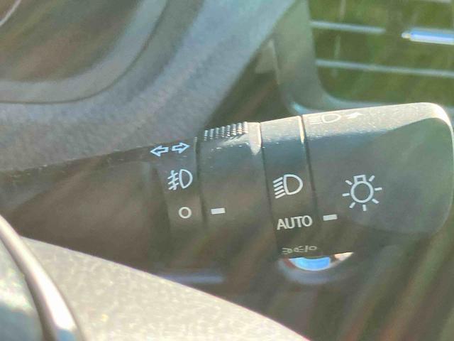 ノアSi ダブルバイビーIII ナビ バックカメラ ETC2.0保証 新車保証・まごころ保証 1年間・走行距離無制限付き 純正9型オールインワンナビ バックカメラ 純正ETC2.0 後席モニター 両側電動スライドドア オートクルーズコントロール USBソケット(東京都)の中古車