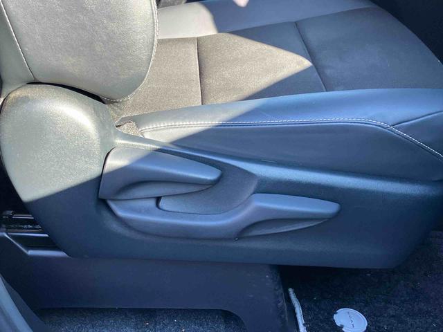 ノアSi ダブルバイビーIII ナビ バックカメラ ETC2.0保証 新車保証・まごころ保証 1年間・走行距離無制限付き 純正9型オールインワンナビ バックカメラ 純正ETC2.0 後席モニター 両側電動スライドドア オートクルーズコントロール USBソケット(東京都)の中古車