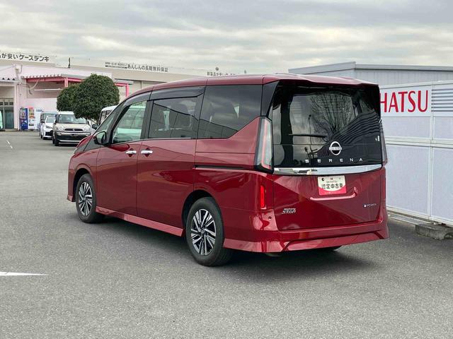 セレナｅ−パワー　ハイウェイスターＶディスプレイオーディオ（アマゾンアレクサ対応）　アラウンドビューモニター　純正ＥＴＣ２．０　電動パーキングブレーキ　両側電動スライドドア　インテリジェントクルーズコントロール　後席１１型テレビモニター（東京都）の中古車