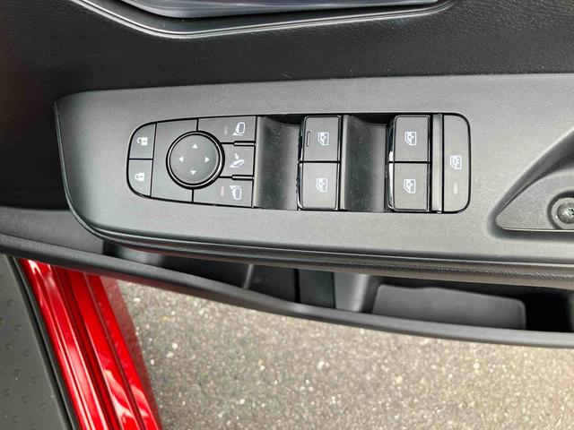 セレナｅ−パワー　ハイウェイスターＶディスプレイオーディオ（アマゾンアレクサ対応）　アラウンドビューモニター　純正ＥＴＣ２．０　電動パーキングブレーキ　両側電動スライドドア　インテリジェントクルーズコントロール　後席１１型テレビモニター（東京都）の中古車