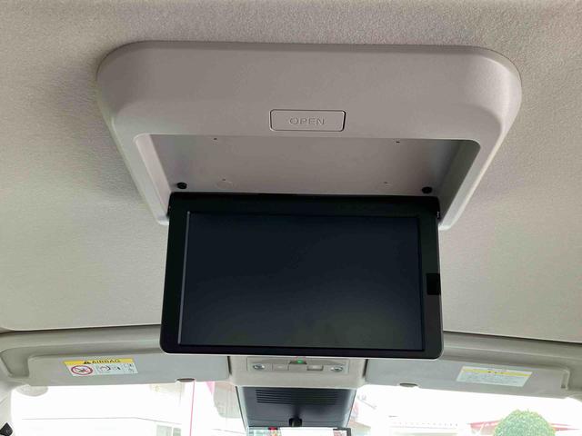 セレナｅ−パワー　ハイウェイスターＶディスプレイオーディオ（アマゾンアレクサ対応）　アラウンドビューモニター　純正ＥＴＣ２．０　電動パーキングブレーキ　両側電動スライドドア　インテリジェントクルーズコントロール　後席１１型テレビモニター（東京都）の中古車