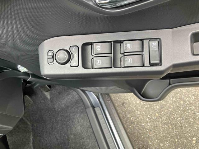 タフトGターボ クロムベンチャー届け出済み未使用車保証 新車保証・まごころ保証 1年間・走行距離無制限付き・オーディオレス車・LEDヘッドライト装備・LEDフォグランプ装備・シートヒーター装備(東京都)の中古車