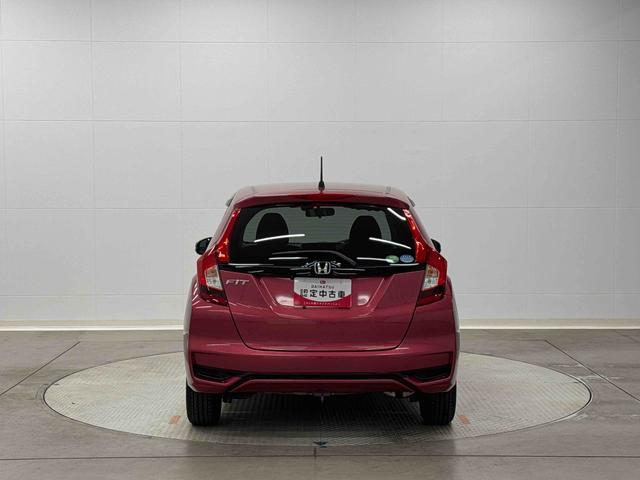 フィット１３Ｇ・Ｌ　ホンダセンシング　ナビ　バックカメラ　ＥＴＣ保証　まごころ保証　１年間・走行距離無制限付き　ナビゲーション　ＥＴＣ車載器　キーフリーシステム　ＬＥＤヘッドランプ　オートライト　クルーズコントロール　オートエアコン　パワーウインドウ（東京都）の中古車