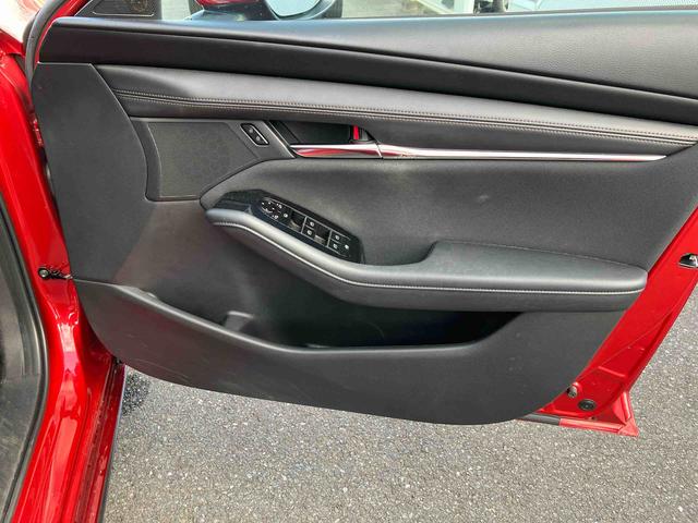 MAZDA3ファストバック15Sツーリング保証 まごころ保証 1年間・走行距離無制限付き(東京都)の中古車