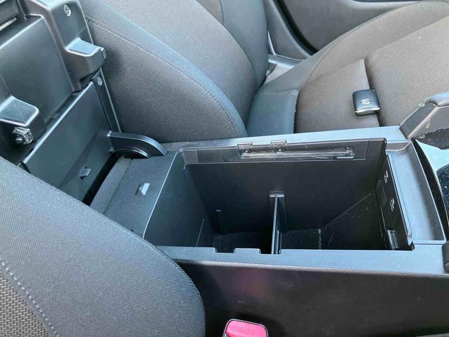 MAZDA3ファストバック15Sツーリング保証 まごころ保証 1年間・走行距離無制限付き(東京都)の中古車