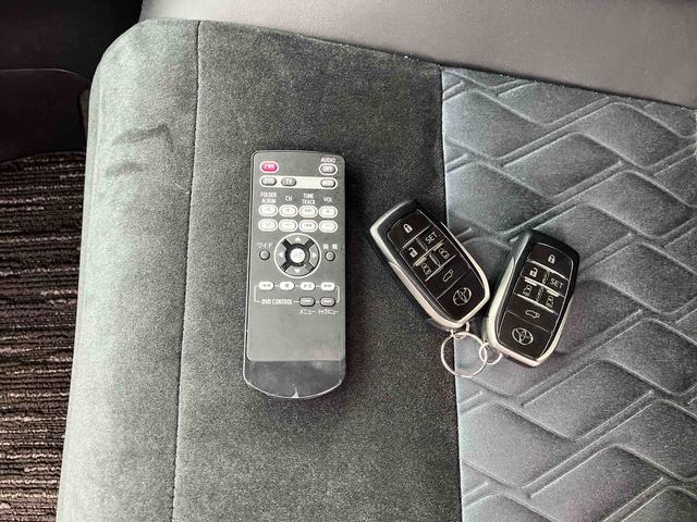 アルファード２．５Ｓ　Ｃパッケージ保証　まごころ保証　１年間・走行距離無制限付き・ナビ・バックカメラ・ＥＴＣ装備・両ドア電動スライドドア・ＬＥＤヘッドライト装備（東京都）の中古車