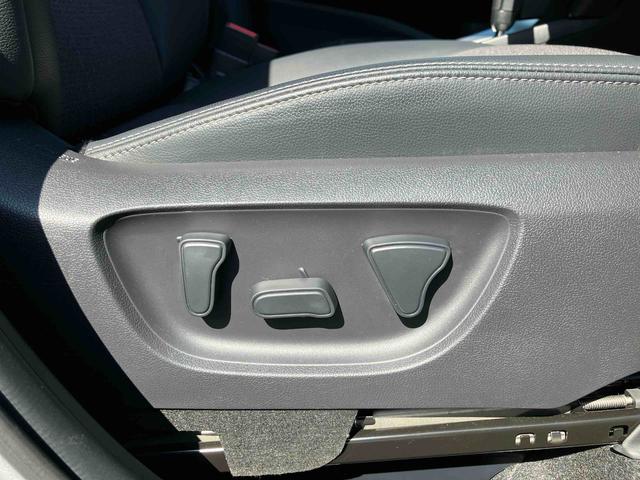 ヤリスクロスハイブリッドＺ保証　新車保証・まごころ保証　１年間・走行距離無制限付き・ナビ・パノラマカメラ・ＥＴＣ装備・ＬＥＤヘッドライト装備・電動格納ミラー装備（東京都）の中古車