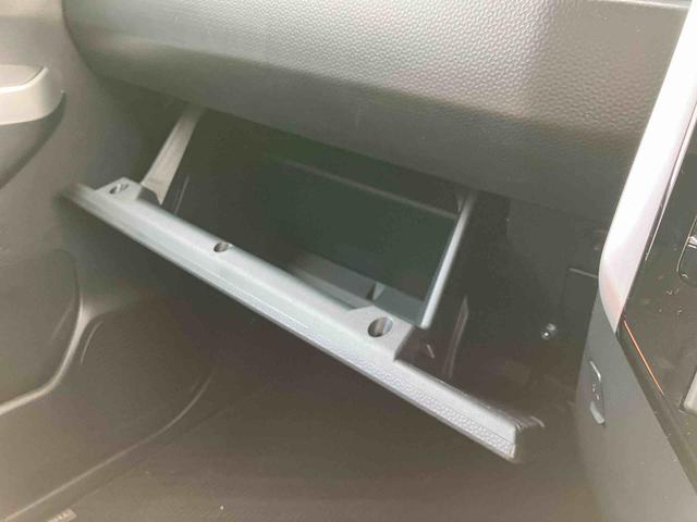 トールカスタムＧ　９インチディスプレイオーディオ　パノラマモニター保証　新車保証・まごころ保証　１年間・走行距離無制限付き・９インチディスプレイオーディオ装備・パノラマカメラ装備・ＬＥＤヘッドライト装備（東京都）の中古車