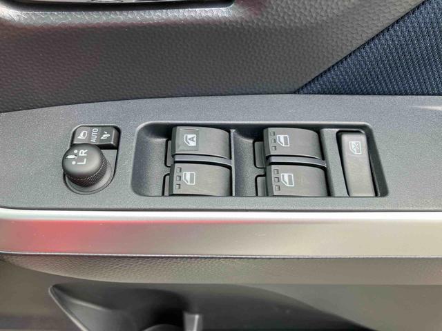 トールカスタムＧ　９インチディスプレイオーディオ　パノラマモニター保証　新車保証・まごころ保証　１年間・走行距離無制限付き・９インチディスプレイオーディオ装備・パノラマカメラ装備・ＬＥＤヘッドライト装備（東京都）の中古車