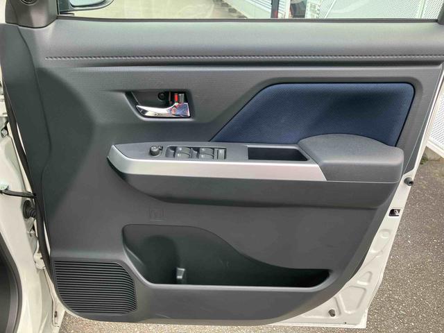 トールカスタムＧ　９インチディスプレイオーディオ　パノラマモニター保証　新車保証・まごころ保証　１年間・走行距離無制限付き・９インチディスプレイオーディオ装備・パノラマカメラ装備・ＬＥＤヘッドライト装備（東京都）の中古車