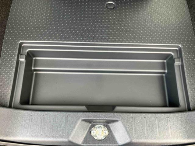 トールカスタムＧ　９インチディスプレイオーディオ　パノラマモニター保証　新車保証・まごころ保証　１年間・走行距離無制限付き・９インチディスプレイオーディオ装備・パノラマカメラ装備・ＬＥＤヘッドライト装備（東京都）の中古車