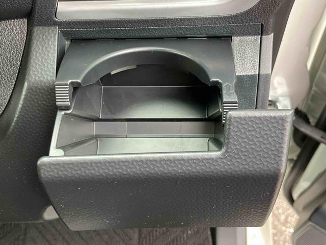 トールカスタムＧ　９インチディスプレイオーディオ　パノラマモニター保証　新車保証・まごころ保証　１年間・走行距離無制限付き・９インチディスプレイオーディオ装備・パノラマカメラ装備・ＬＥＤヘッドライト装備（東京都）の中古車