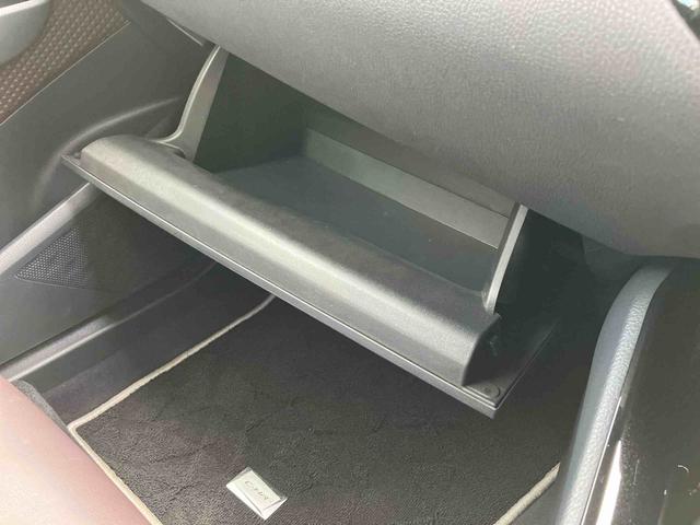 C−HRG LEDエディション保証 まごころ保証 1年間・走行距離無制限付き・ナビ・バックカメラ・ETC装備・LEDヘッドライト装備・アルミホイール付き(東京都)の中古車