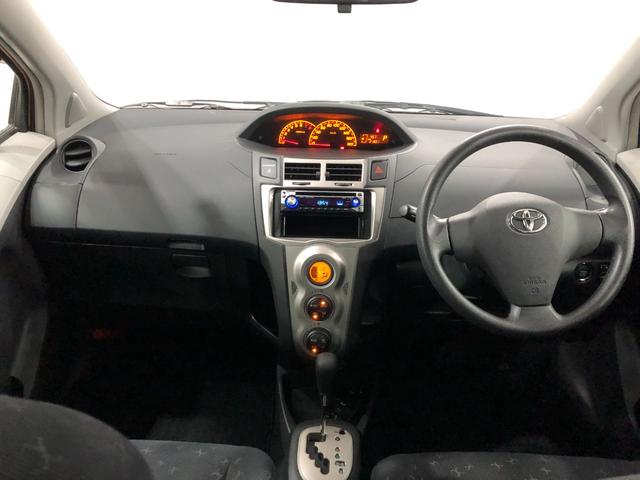 ヴィッツＵ　車検整備付／走行距離２１８０１キロ／ＣＤオーディオ１年保証距離無制限　走行距離２１８０１キロ　車検整備付　ＣＤオーディオ　カーペットマット　オートエアコン　電動格納式ドアミラー　取扱説明書　メンテナンスノート（埼玉県）の中古車