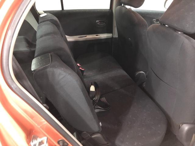 ヴィッツＵ　車検整備付／走行距離２１８０１キロ／ＣＤオーディオ１年保証距離無制限　走行距離２１８０１キロ　車検整備付　ＣＤオーディオ　カーペットマット　オートエアコン　電動格納式ドアミラー　取扱説明書　メンテナンスノート（埼玉県）の中古車