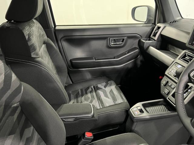 タフトＧ　クロムベンチャー　走行１１３４キロ／ＬＥＤヘッドライト一年保証・走行距離無制限　走行１１３４キロ　サイドエアバック　クリアランスソナー　オートマチックハイビーム　オートライト　ＬＥＤヘッドライト　シートヒーター（埼玉県）の中古車