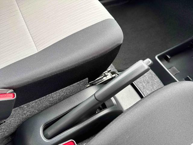 ミライースL SAIII 走行1138キロ/クリアランスソナー一年保証・走行距離無制限 走行1138キロ 助手席エアバック オートライト オートマチックハイビーム クリアランスソナー アイドリングストップ(埼玉県)の中古車