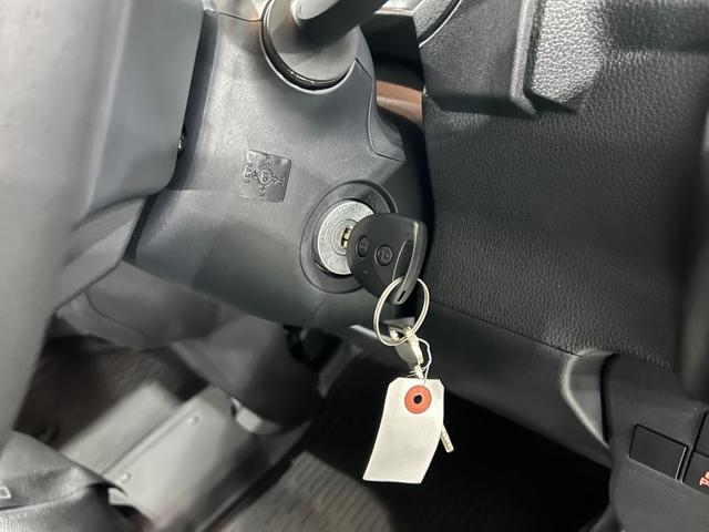 ハイゼットカーゴＤＸ　走行５８２キロ／クリアランスソナー／オートライト一年保証・走行距離無制限　走行５８２キロ　助手席エアバック　オートライト　オートマチックハイビーム　クリアランスソナー　アイドリングストップ（埼玉県）の中古車