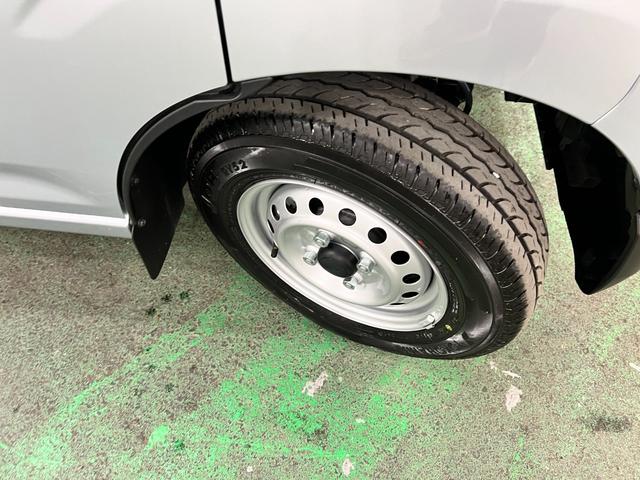 ハイゼットカーゴＤＸ　走行５８２キロ／クリアランスソナー／オートライト一年保証・走行距離無制限　走行５８２キロ　助手席エアバック　オートライト　オートマチックハイビーム　クリアランスソナー　アイドリングストップ（埼玉県）の中古車