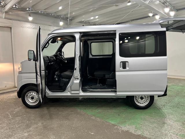 ハイゼットカーゴＤＸ　走行５８２キロ／クリアランスソナー／オートライト一年保証・走行距離無制限　走行５８２キロ　助手席エアバック　オートライト　オートマチックハイビーム　クリアランスソナー　アイドリングストップ（埼玉県）の中古車