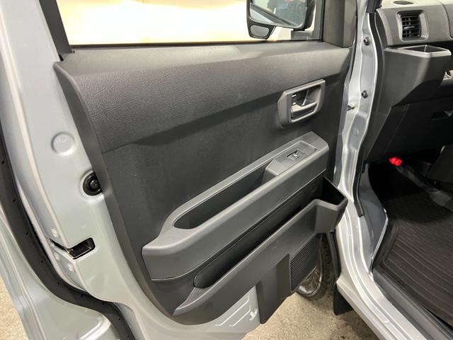 ハイゼットカーゴＤＸ　走行５８２キロ／クリアランスソナー／オートライト一年保証・走行距離無制限　走行５８２キロ　助手席エアバック　オートライト　オートマチックハイビーム　クリアランスソナー　アイドリングストップ（埼玉県）の中古車