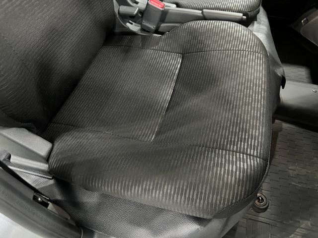 ハイゼットカーゴＤＸ　走行５８２キロ／クリアランスソナー／オートライト一年保証・走行距離無制限　走行５８２キロ　助手席エアバック　オートライト　オートマチックハイビーム　クリアランスソナー　アイドリングストップ（埼玉県）の中古車