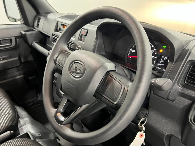 ハイゼットカーゴＤＸ　走行５８２キロ／クリアランスソナー／オートライト一年保証・走行距離無制限　走行５８２キロ　助手席エアバック　オートライト　オートマチックハイビーム　クリアランスソナー　アイドリングストップ（埼玉県）の中古車