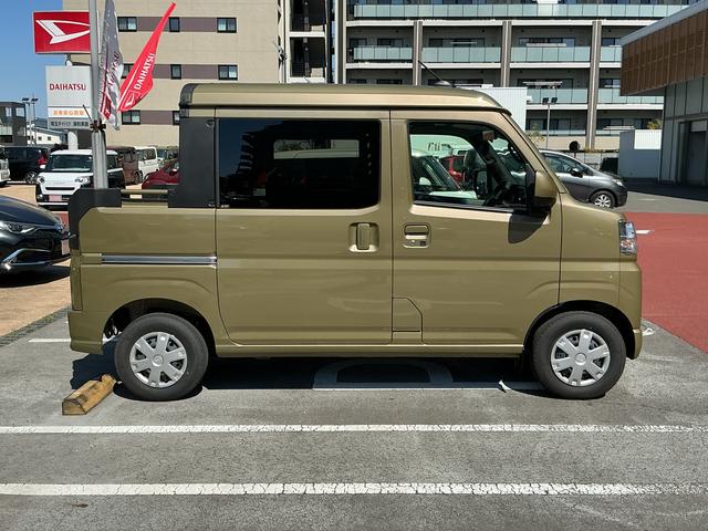 ハイゼットカーゴデッキバンＧ　走行１７８７キロ／フロアマット／当店試乗車ＵＰ（埼玉県）の中古車
