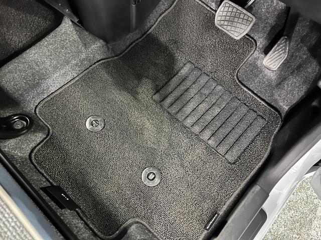 ムーヴキャンバスストライプスＧ　走行２６８２キロ／クリアランスソナー一年保証・走行距離無制限　走行２６８２キロ　サイドエアバック　クリアランスソナー　オートマチックハイビーム　オートライト　ＬＥＤヘッドライト　ベンチシート　シートヒーター　両側電動スライドドア（埼玉県）の中古車