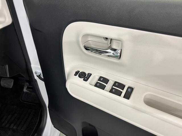 ムーヴキャンバスストライプスＧ　走行２６８２キロ／クリアランスソナー一年保証・走行距離無制限　走行２６８２キロ　サイドエアバック　クリアランスソナー　オートマチックハイビーム　オートライト　ＬＥＤヘッドライト　ベンチシート　シートヒーター　両側電動スライドドア（埼玉県）の中古車