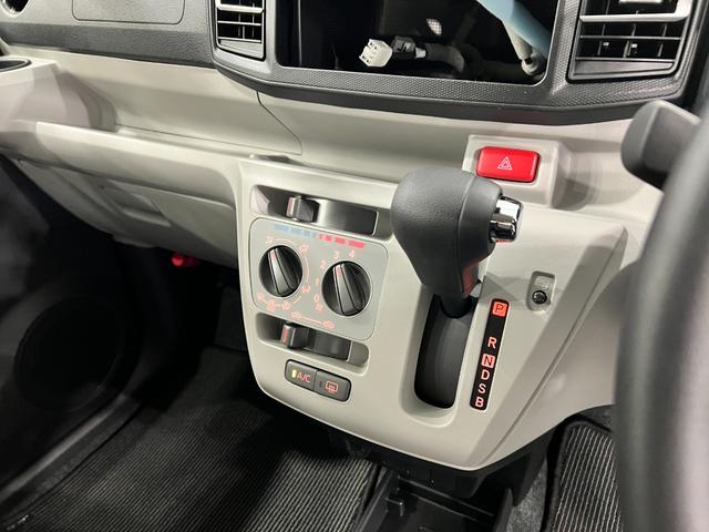 ミライースＸ　ＳＡIII　走行１２４キロ／ＬＥＤヘッドライト一年保証・走行距離無制限　走行１２４キロ　助手席エアバック　オートライト　オートマチックハイビーム　クリアランスソナー　アイドリングストップ（埼玉県）の中古車