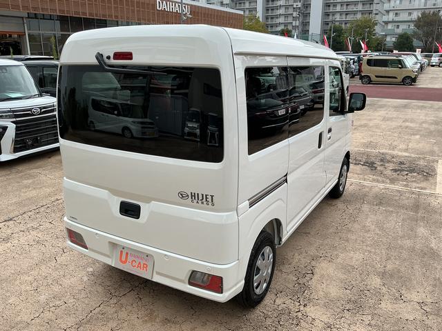 ハイゼットカーゴクルーズ 走行4キロ/登録済未使用車一年保証・走行距離無制限 走行4キロ 助手席エアバック オートライト オートマチックハイビーム クリアランスソナー アイドリングストップ(埼玉県)の中古車