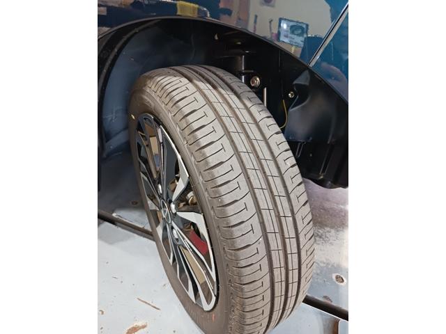 タントカスタムＲＳ走行距離６０３ｋｍ　当店試乗車上がりの１台です♪１年保証距離無制限　走行距離６０３ｋｍ　純正フルセグナビ　ＥＴＣ　バックカメラ　ブルートゥース　純正マット　オートライト　シートヒーター　　オート格納式ドアミラー　キーフリー（埼玉県）の中古車