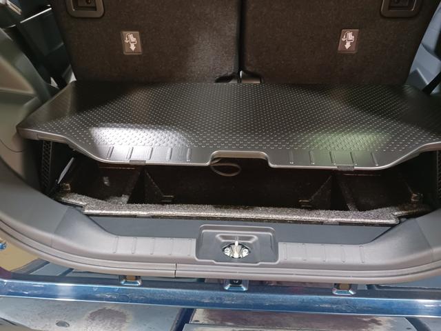 タントカスタムＲＳ走行距離６０３ｋｍ　当店試乗車上がりの１台です♪１年保証距離無制限　走行距離６０３ｋｍ　純正フルセグナビ　ＥＴＣ　バックカメラ　ブルートゥース　純正マット　オートライト　シートヒーター　　オート格納式ドアミラー　キーフリー（埼玉県）の中古車