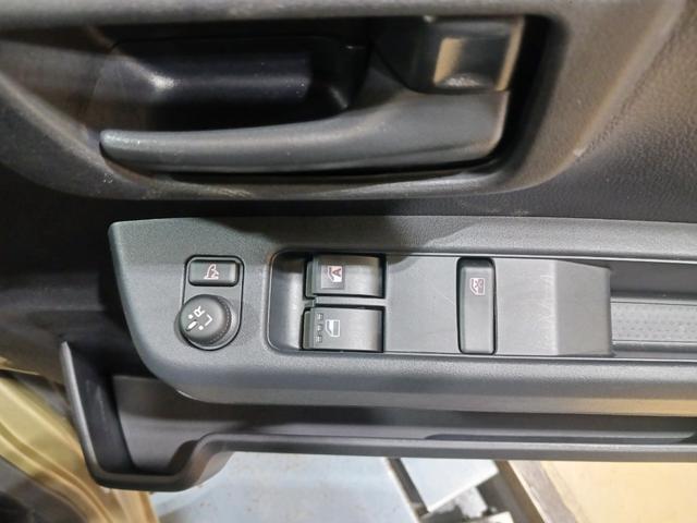 ハイゼットカーゴデッキバンG 走行827キロ/LEDヘッドランプ/マット1年保証距離無制限 走行距離827キロ マット LEDヘッドランプ アイドリングストップ 両側スライドドア 電動格納式ドアミラー(埼玉県)の中古車