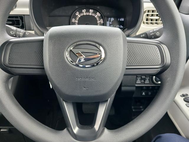 ムーヴキャンバスストライプスＸ／走行１７１３キロ／バックカメラ１年保証・走行距離無制限　走行距離１７１３キロ　バックカメラ　キーフリー電動ドアミラー（埼玉県）の中古車
