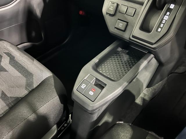 タフトX 走行1378キロ/LEDヘッドランプ/シートヒーター1年保証距離無制限 走行距離1378キロ マット サイドエアバッグ LEDヘッドランプ アイドリングストップ シートヒーター オート格納式ドアミラー(埼玉県)の中古車