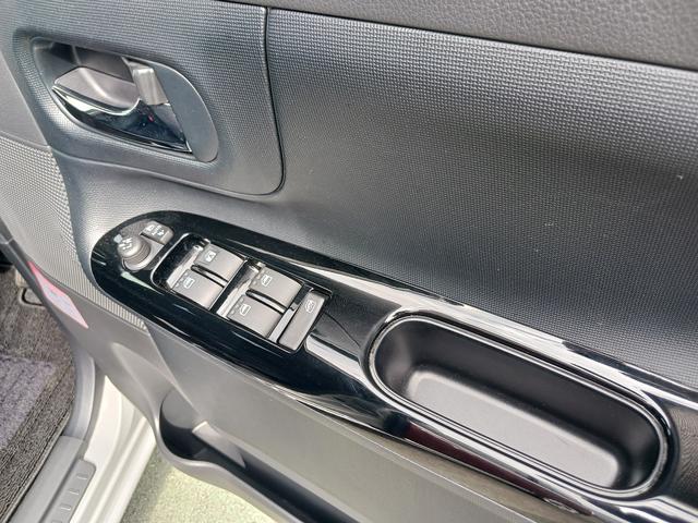 ムーヴキャンバスＸブラックインテリアリミテッド　ＳＡIII　ナビ全周囲モニタ走行距離３０９５８キロ　車検整備付き　ＥＴＣ　両側電動スライドドア　キーフリーシステム　置き楽ボックス　プッシュスタートエンジン　オートエアコン　オートライト　衝突回避支援システム　純正カーマット（埼玉県）の中古車