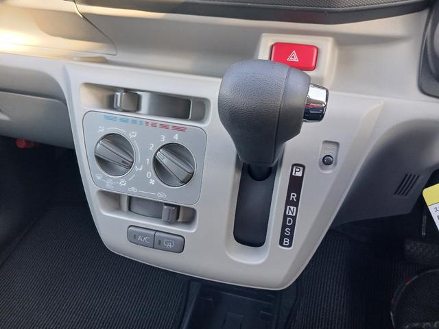 ミライースX SAIII 衝突回避支援システム 前後コーナーセンサー走行距離1633キロ 新車保証継承 純正カーペットマット キーレスエントリー LEDヘッドライト バックカメラ 1年保証・走行距離無制限 電動格納ドアミラー エコアイドル オートハイビーム(埼玉県)の中古車