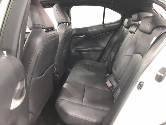 ＵＸＵＸ２５０ｈバージョンＣ　走行１８９８９キロ／ナビ／ドラレコ一年保証・走行距離無制限走行１８９８９キロ　サンルーフ　フルセグナビ　ブルートゥース　全周囲カメラ　ドラレコ　ＥＴＣ　オートライト　ＬＥＤヘッドライト　シートヒーター（埼玉県）の中古車