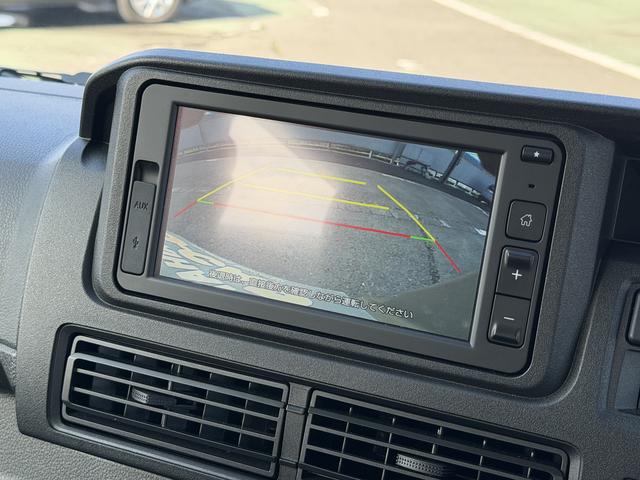 ハイゼットカーゴデッキバンＧ　走行距離３１７７キロ　両側スライドドア１年保証・走行距離無制限　新車保証継承対応　６，８ディスプレイオーディオ　バックカメラ　キーフリーシステム　スマートアシスト　コーナーセンサー　純正ラバーマット　アイドリングストップ（埼玉県）の中古車