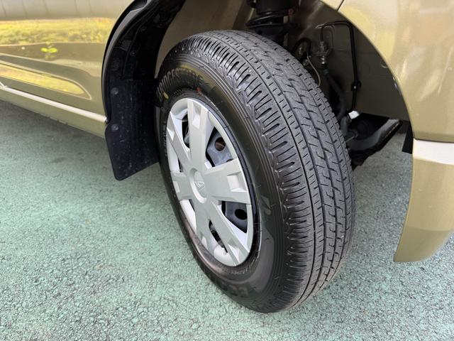 ハイゼットカーゴデッキバンＧ　走行距離３１７７キロ　両側スライドドア１年保証・走行距離無制限　新車保証継承対応　６，８ディスプレイオーディオ　バックカメラ　キーフリーシステム　スマートアシスト　コーナーセンサー　純正ラバーマット　アイドリングストップ（埼玉県）の中古車