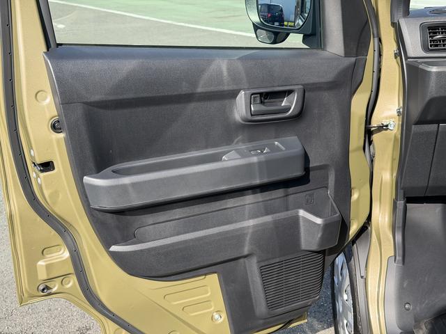 ハイゼットカーゴデッキバンＧ　走行距離３１７７キロ　両側スライドドア１年保証・走行距離無制限　新車保証継承対応　６，８ディスプレイオーディオ　バックカメラ　キーフリーシステム　スマートアシスト　コーナーセンサー　純正ラバーマット　アイドリングストップ（埼玉県）の中古車