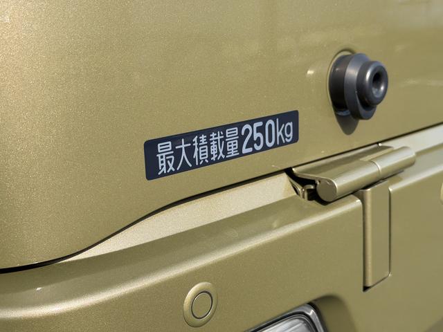 ハイゼットカーゴデッキバンＧ　走行距離３１７７キロ　両側スライドドア１年保証・走行距離無制限　新車保証継承対応　６，８ディスプレイオーディオ　バックカメラ　キーフリーシステム　スマートアシスト　コーナーセンサー　純正ラバーマット　アイドリングストップ（埼玉県）の中古車