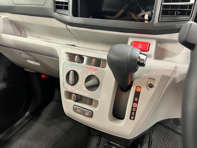 ミライースＸ　ＳＡIII　走行２１４５キロ／ＬＥＤヘッドライト一年保証・走行距離無制限　走行２１４５キロ　助手席エアバック　オートライト　オートマチックハイビーム　クリアランスソナー　アイドリングストップ（埼玉県）の中古車