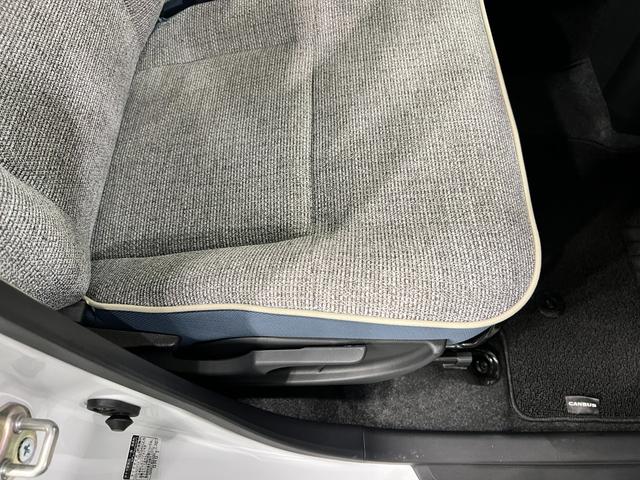 ムーヴキャンバスストライプスＧ　走行１６９９キロ／新品ナビ／バックカメラ１年保証距離無制限　走行距離１６９９キロ　純正フルセグナビ　バックカメラ　サイドエアバッグ　ＬＥＤヘッドランプ　アイドリングストップ　シートヒーター　両側電動スライドドア（埼玉県）の中古車