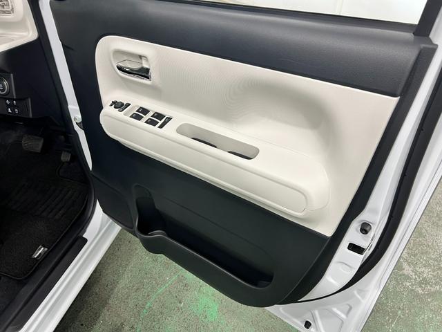 ムーヴキャンバスストライプスＧ　走行１６９９キロ／新品ナビ／バックカメラ１年保証距離無制限　走行距離１６９９キロ　純正フルセグナビ　バックカメラ　サイドエアバッグ　ＬＥＤヘッドランプ　アイドリングストップ　シートヒーター　両側電動スライドドア（埼玉県）の中古車