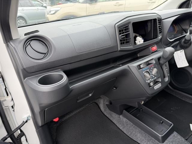 ミライースＬ　ＳＡIII　スマートアシスト　前後コーナーセンサー走行距離２２７９キロ　新車保証継承対応　バックカメラ　キーレスエントリー　アイドリングストップ　車線逸脱警報機能　汎用品カーマット　横滑り防止機能　オートライト（埼玉県）の中古車