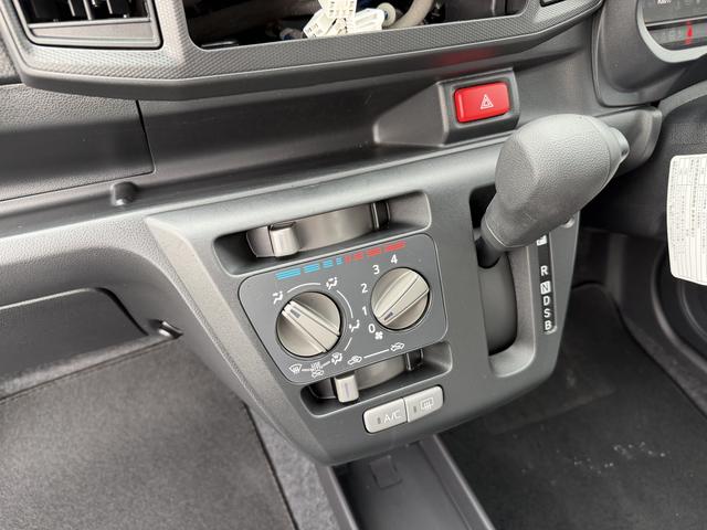 ミライースＬ　ＳＡIII　スマートアシスト　前後コーナーセンサー走行距離２２７９キロ　新車保証継承対応　バックカメラ　キーレスエントリー　アイドリングストップ　車線逸脱警報機能　汎用品カーマット　横滑り防止機能　オートライト（埼玉県）の中古車