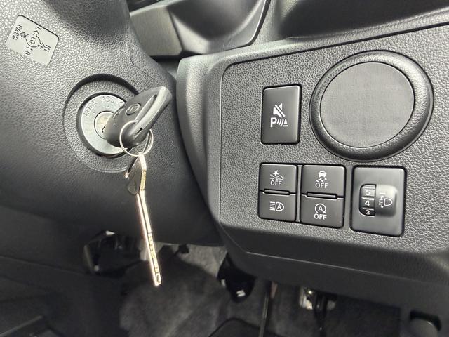 ミライースＬ　ＳＡIII　スマートアシスト　前後コーナーセンサー走行距離２２７９キロ　新車保証継承対応　バックカメラ　キーレスエントリー　アイドリングストップ　車線逸脱警報機能　汎用品カーマット　横滑り防止機能　オートライト（埼玉県）の中古車